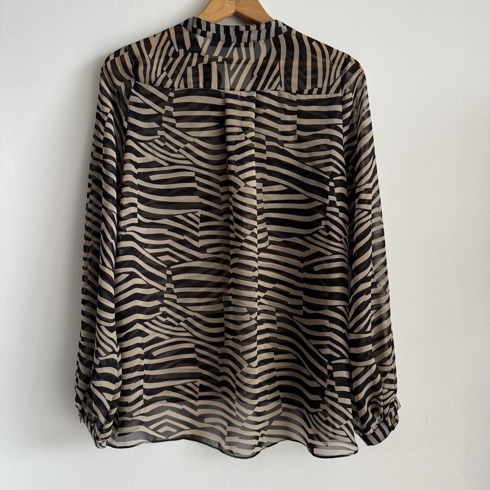 Aryn K Sheer Zebra Print Chiffon Blouse Notch Neck Pocket Top Small - Picture 6 of 6